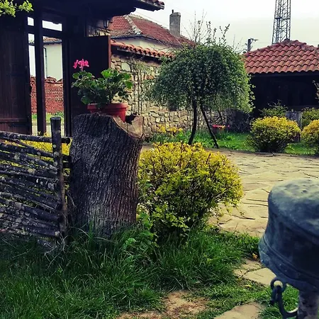 Hunting Asteya